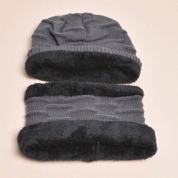 Men's Teddy Lined Cashmere Beanie Infinity Scarf Set - Picture 5 of 9
